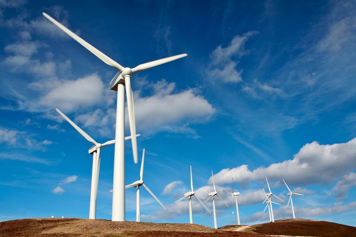 2 Top Renewable Energy Stocks to Buy in January - Motley Fool 1