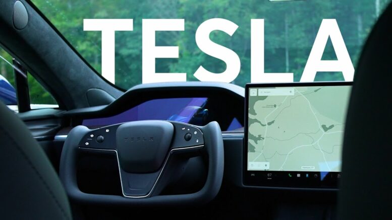 2021 Tesla Model S Steering Yoke First Impressions | Talking Cars #325 1