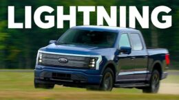 2022 Ford F-150 Lightning | Talking Cars With Consumer Reports #379 1