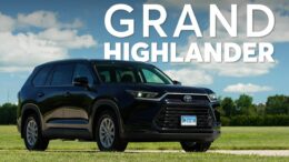 2024 Toyota Grand Highlander | Talking Cars With Consumer Reports #425 6