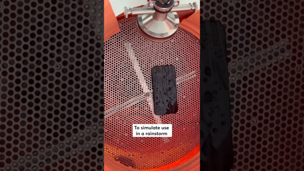 Can the iPhone 16e Handle 5 Minutes in the Rain? 1